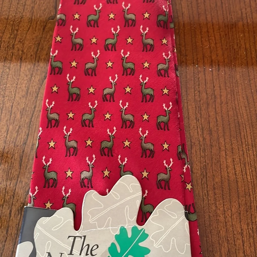 NWT The Nature Conservancy Pampas Deer 100% Silk holiday Christmas MENS tie Red